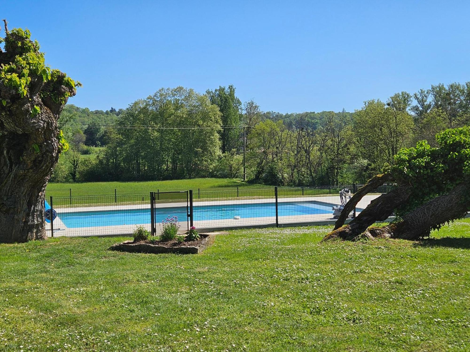 Domaine De Belcayre Bed & Breakfast Montauban Exterior foto